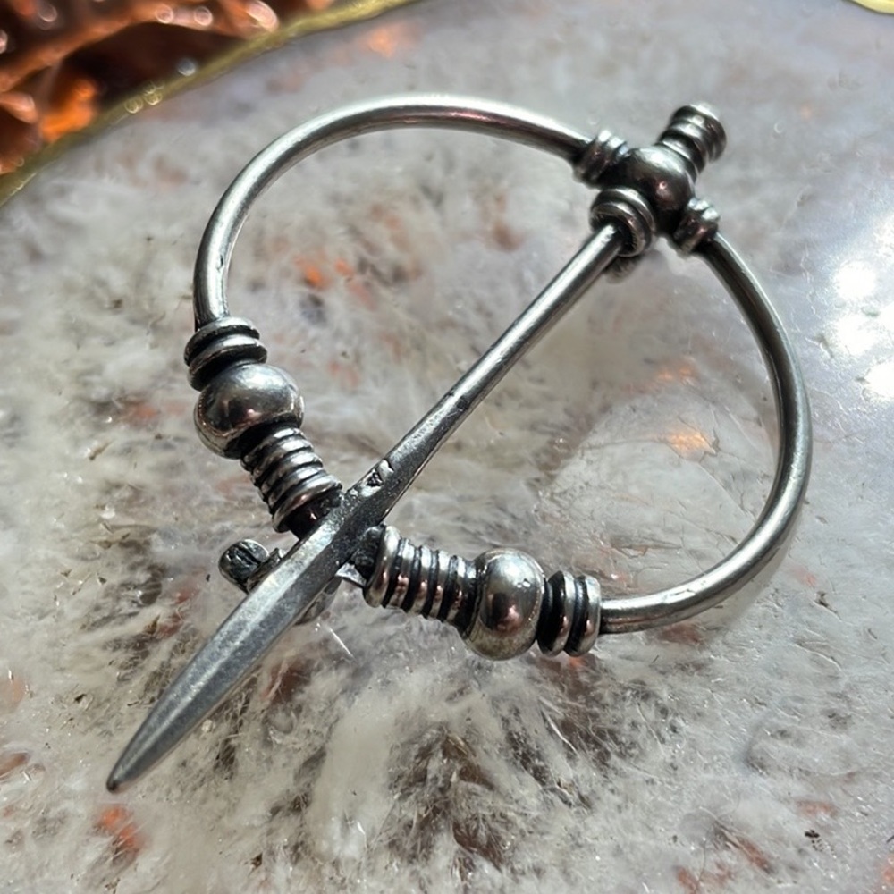 S.E. SNORRE Vintage Sterling Viking Penannular Brooch / Ancient Norsk Nord